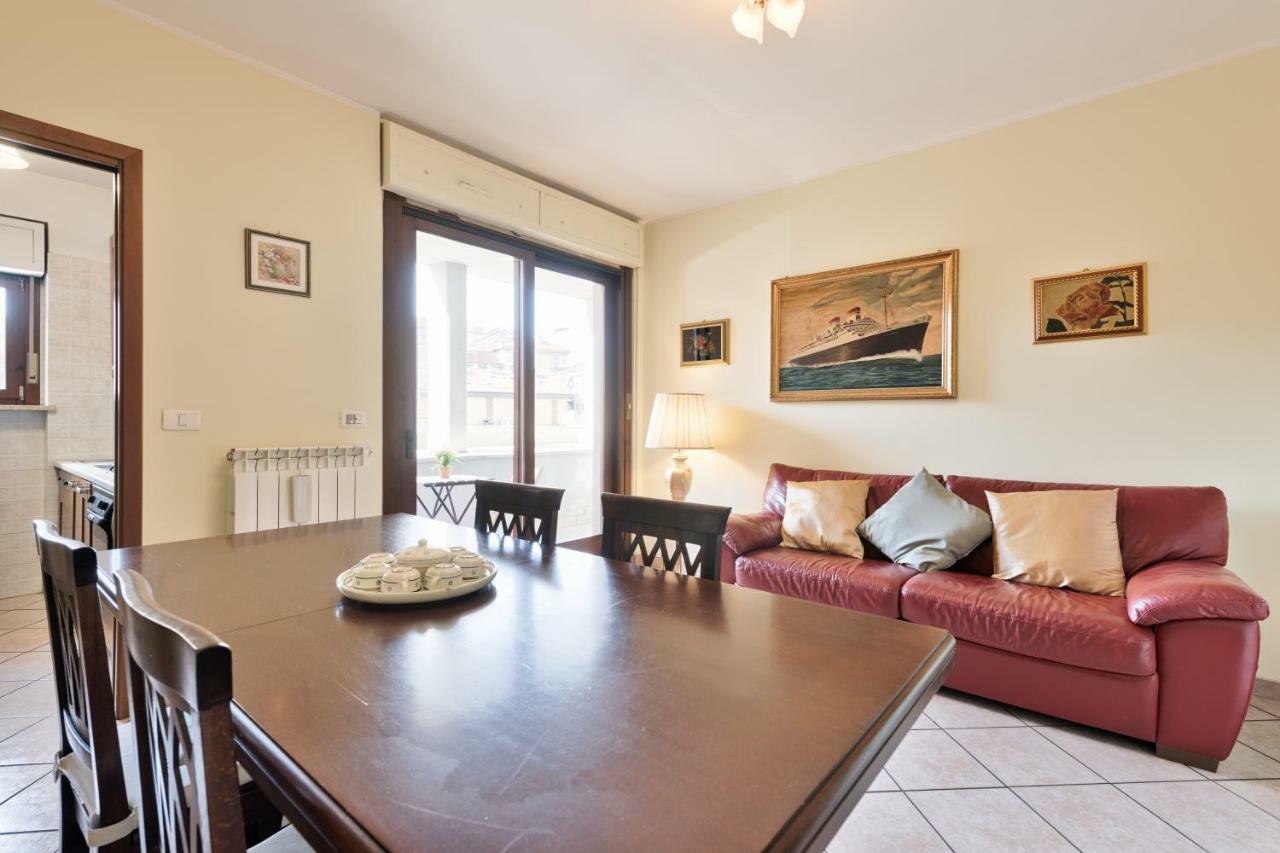 Fortino Roomy Apartment Turin Bagian luar foto