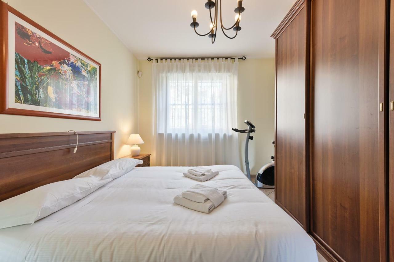 Fortino Roomy Apartment Turin Bagian luar foto
