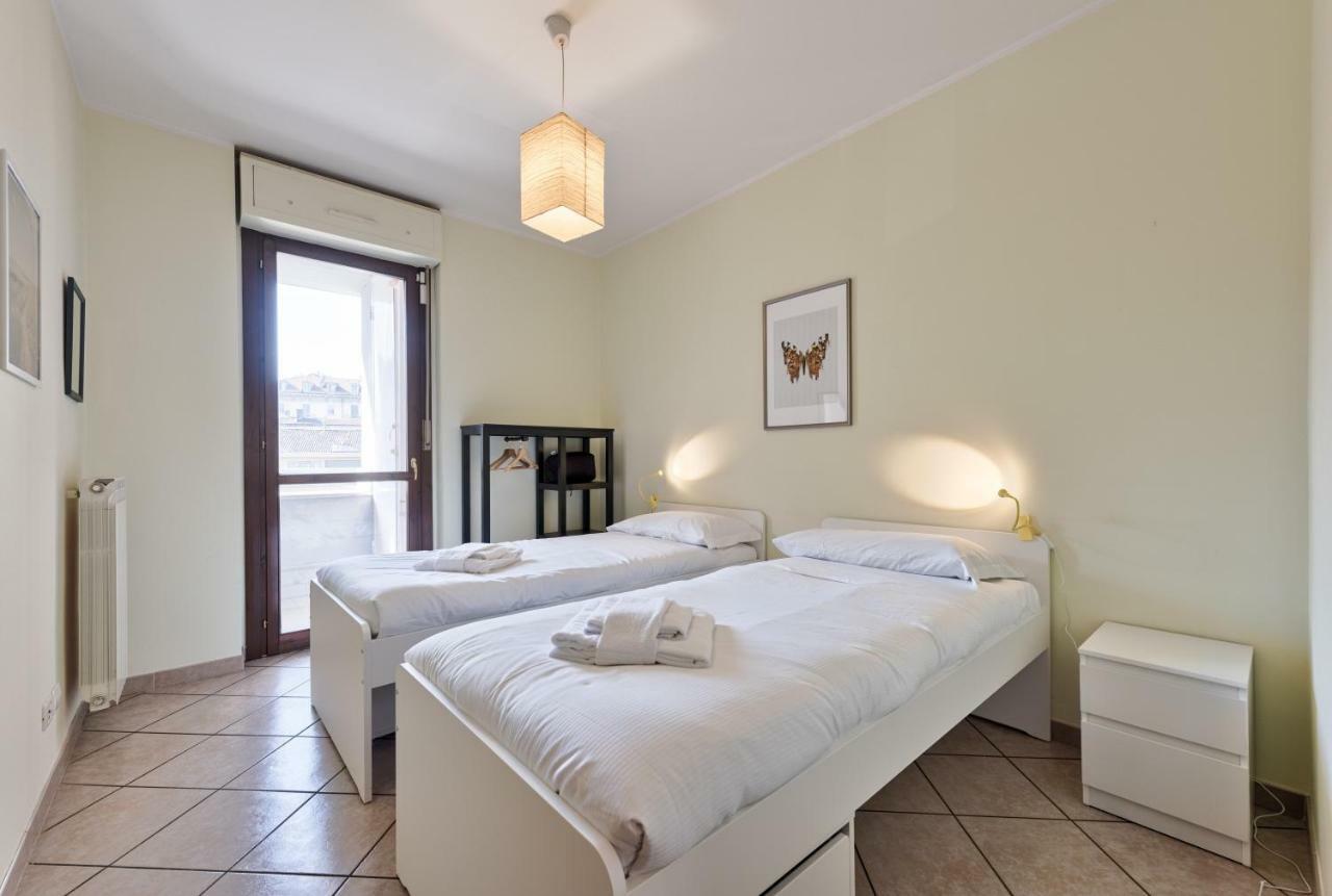 Fortino Roomy Apartment Turin Bagian luar foto
