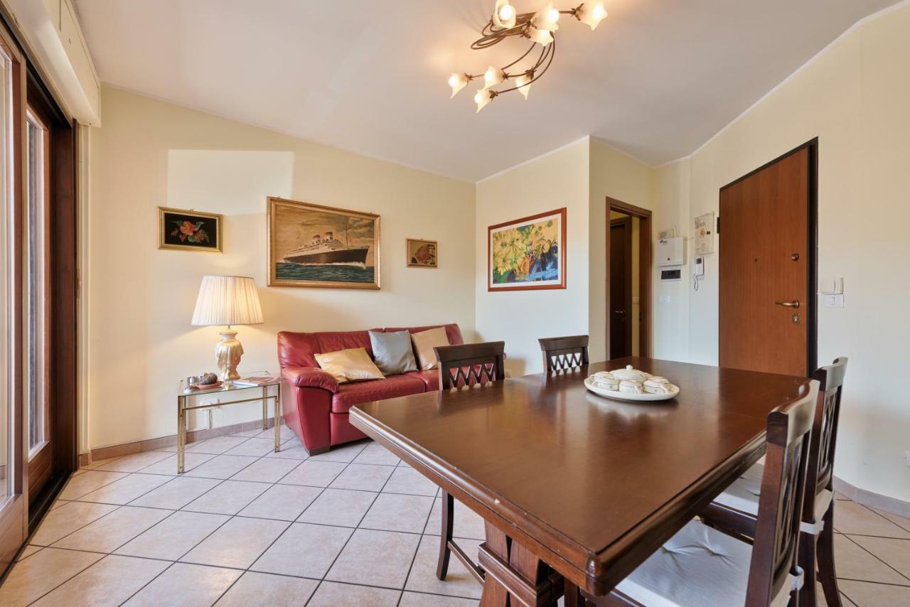 Fortino Roomy Apartment Turin Bagian luar foto