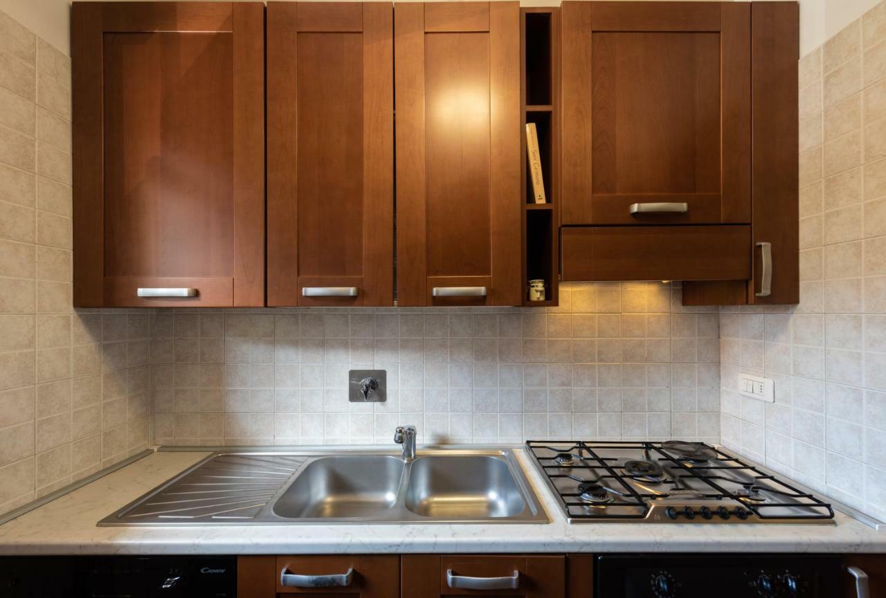 Fortino Roomy Apartment Turin Bagian luar foto
