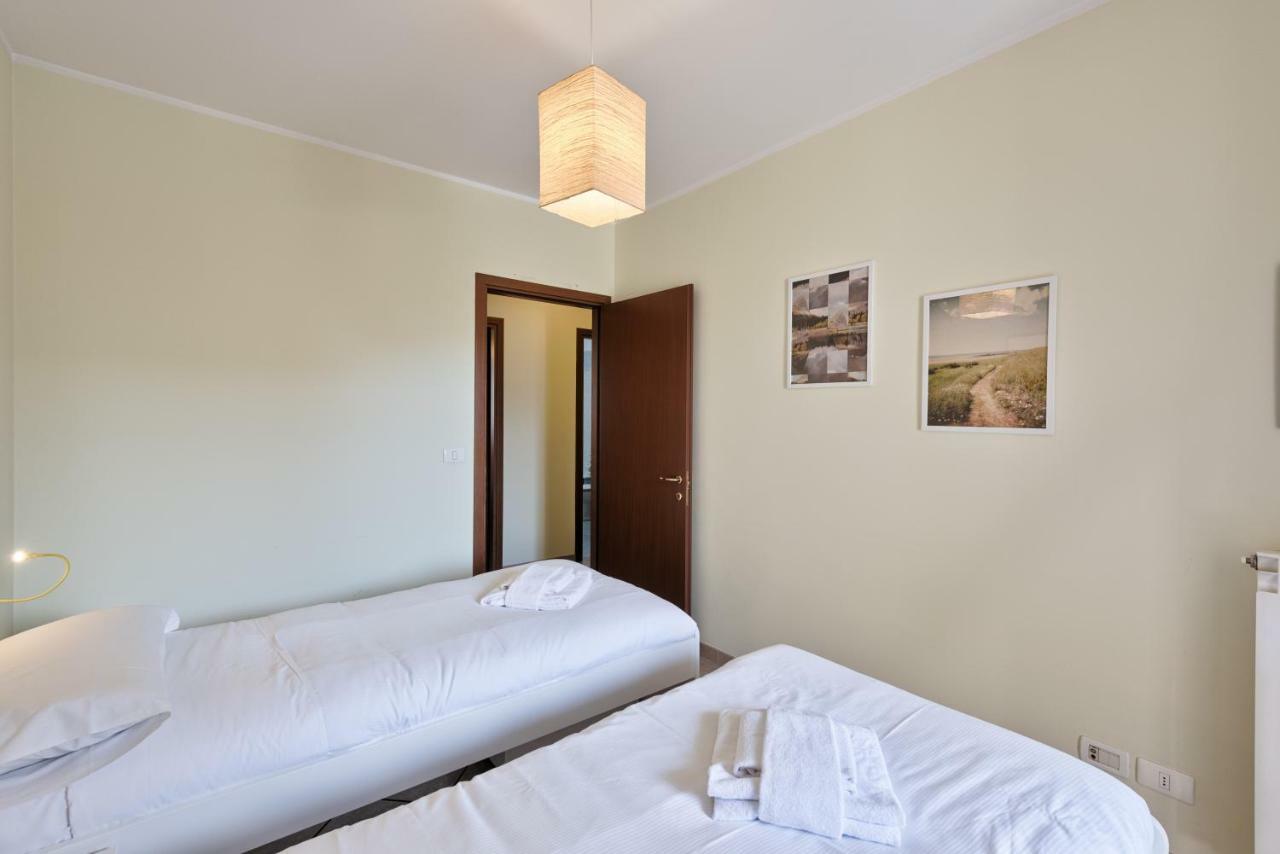 Fortino Roomy Apartment Turin Bagian luar foto